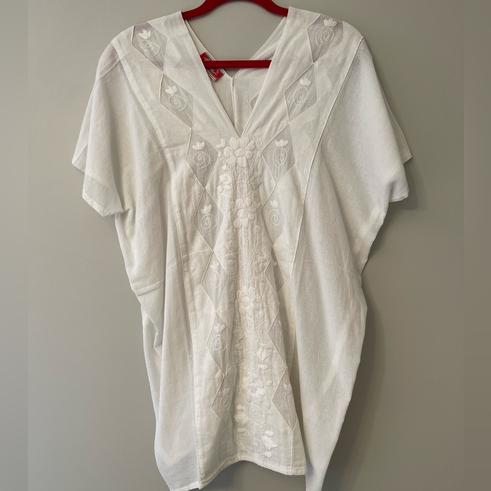 Beautiful embroidered summer tunic top!